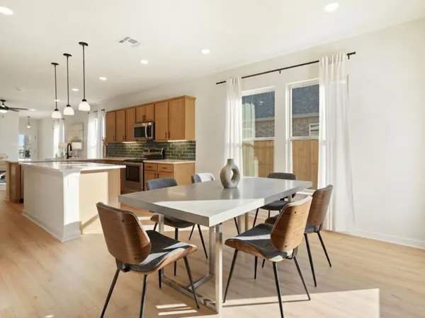 $2,250 | 10726 Sky Crk Lane, Beasley, TX 77417