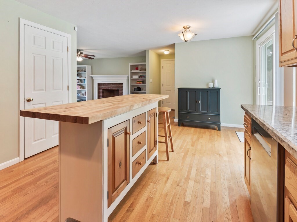 569 Marston Road Northbridge, MA 01588 - Photo 16 of 40 Gallery Image 16