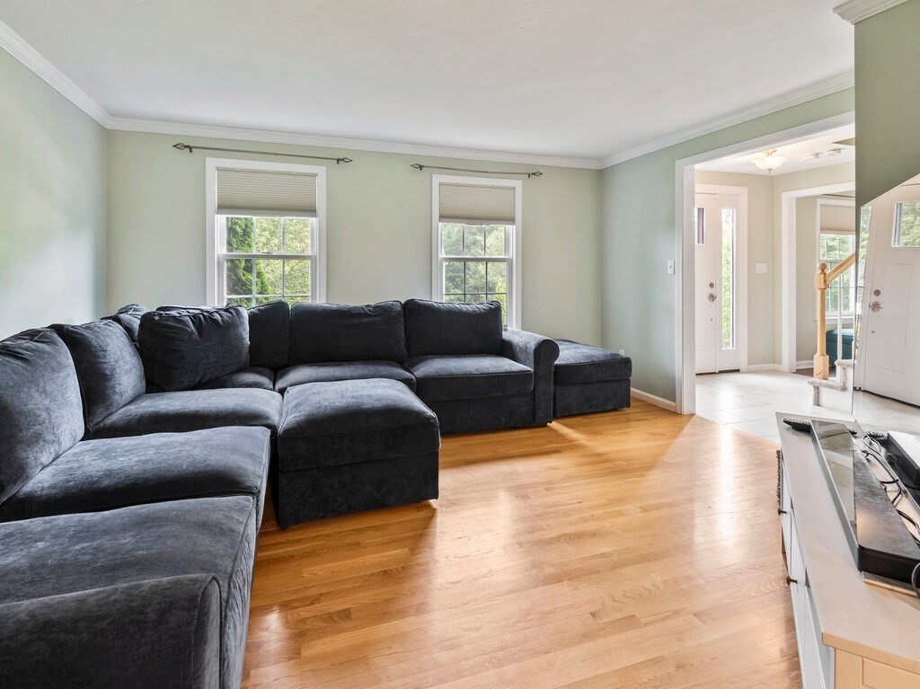 569 Marston Road Northbridge, MA 01588 - Photo 5 of 40 Gallery Image 5