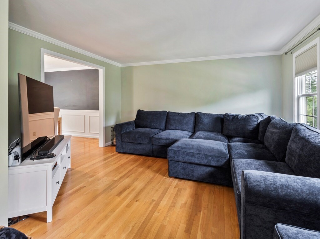 569 Marston Road Northbridge, MA 01588 - Photo 6 of 40 Gallery Image 6