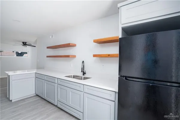 $1,000 | 1107 Shasta Avenue, Unit 1, McAllen, TX 78504