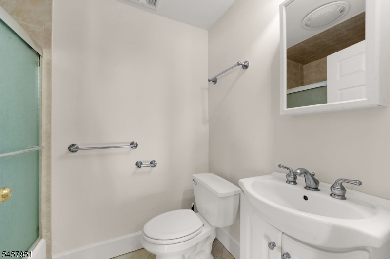 14 Locust Street, Unit 2 Madison, NJ 07940 - Photo 8 of 21 Gallery Image 8
