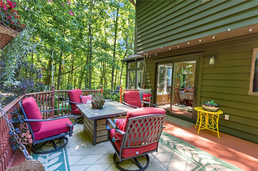 447 Howland Road Manchester, NY 14548 - Photo 11 of 50