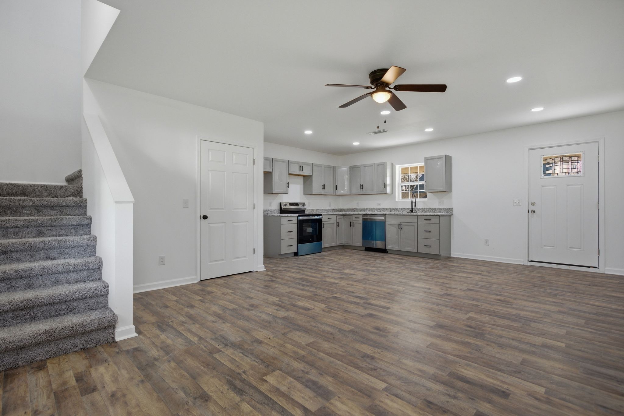 313 South Walnut Street Mount Pleasant, TN 38474 - Photo 12 of 44