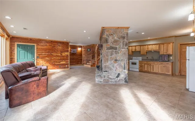 $1,100,000 | 3403 Ripley Bb-2, Doniphan, MO 63935