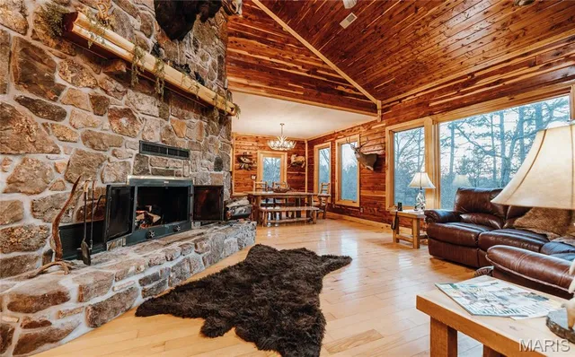 $1,100,000 | 3403 Ripley Bb-2, Doniphan, MO 63935