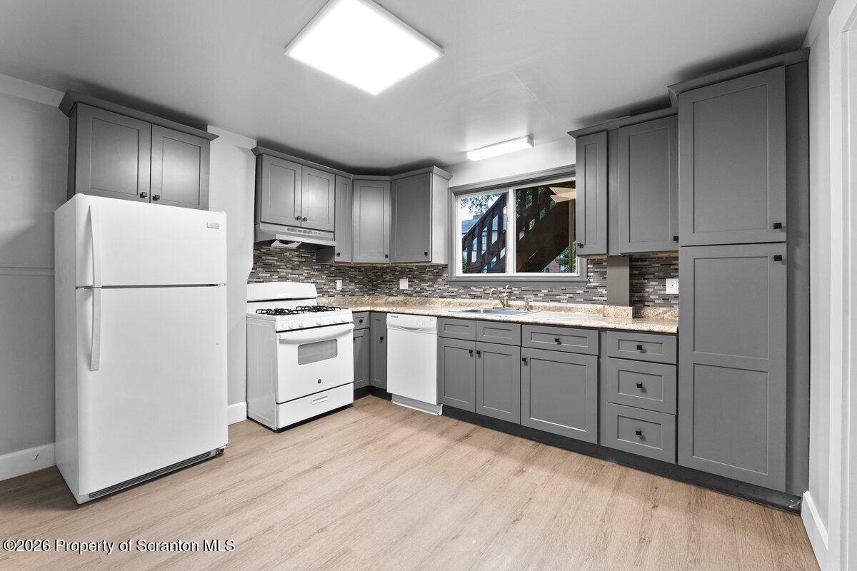 924-926 Green Ridge Street Scranton, PA 18509 - Photo 10 of 37 DSC02988