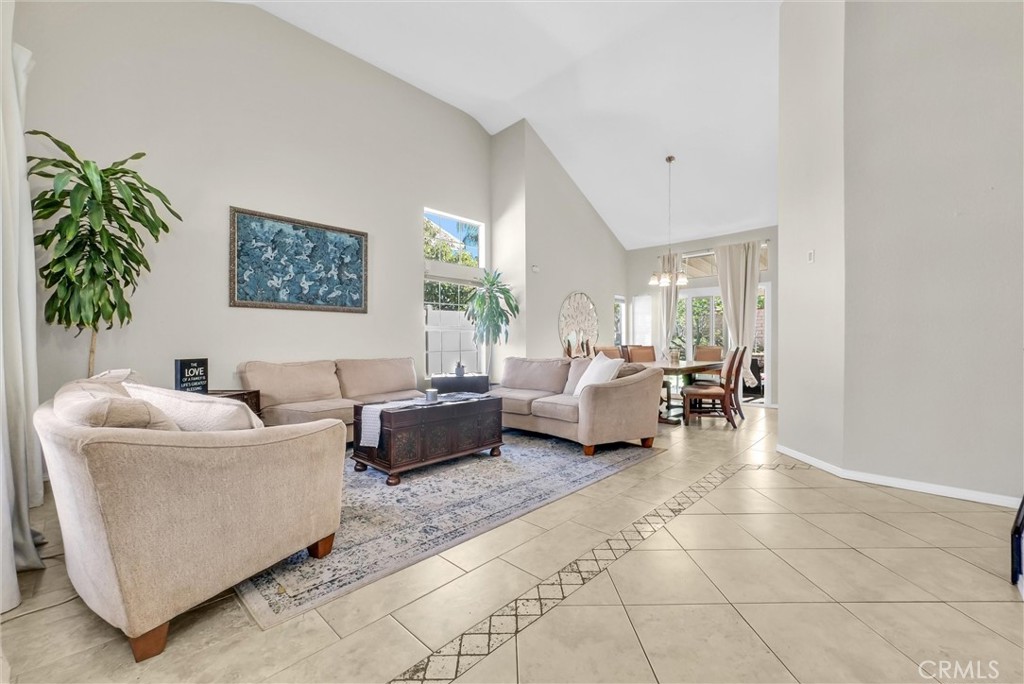 7437 Red Clover Way Highland, CA 92346 - Photo 3 of 33 Living Room