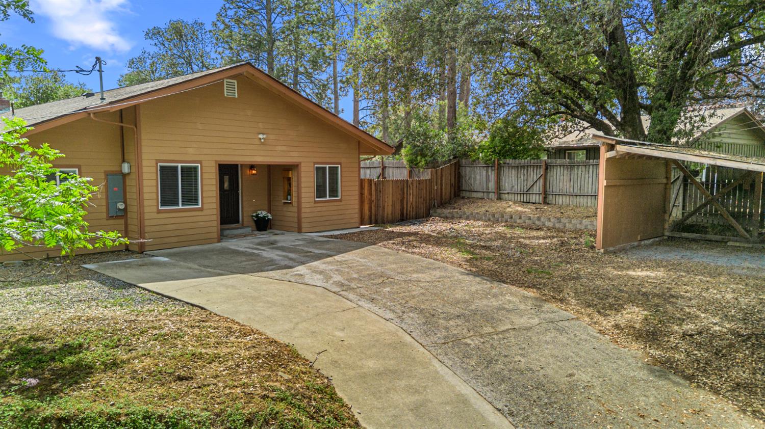 4612 South Point Road Diamond Springs, CA 95619 - Photo 4 of 68 Driveway showing carport