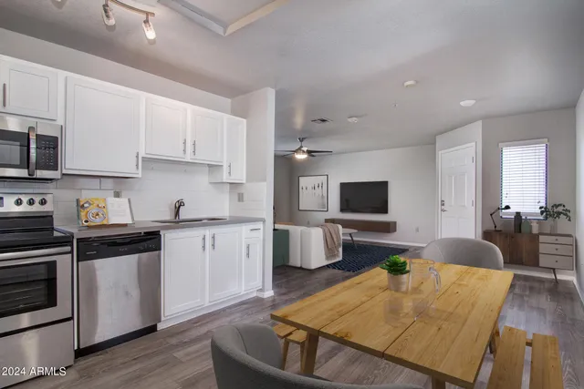 $1,750 | 36 East Vaughn Avenue, Gilbert, AZ 85234