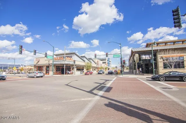 $1,750 | 36 East Vaughn Avenue, Gilbert, AZ 85234