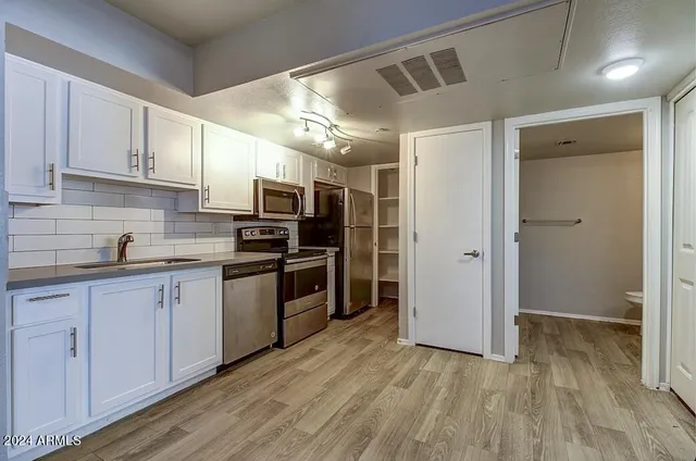 $1,750 | 36 East Vaughn Avenue, Gilbert, AZ 85234