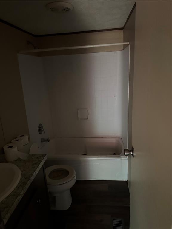 949-c C C C Sandidge Road Elm Grove, LA 71051 - Photo 4 of 9 a bathroom with a toilet and a shower