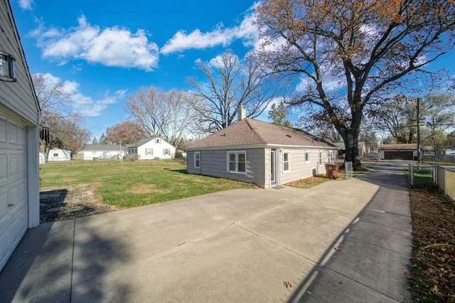 $180,000 | 884 Bryant Avenue, Jackson, MI 49202