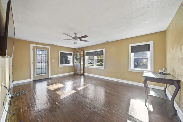 $180,000 | 884 Bryant Avenue, Jackson, MI 49202