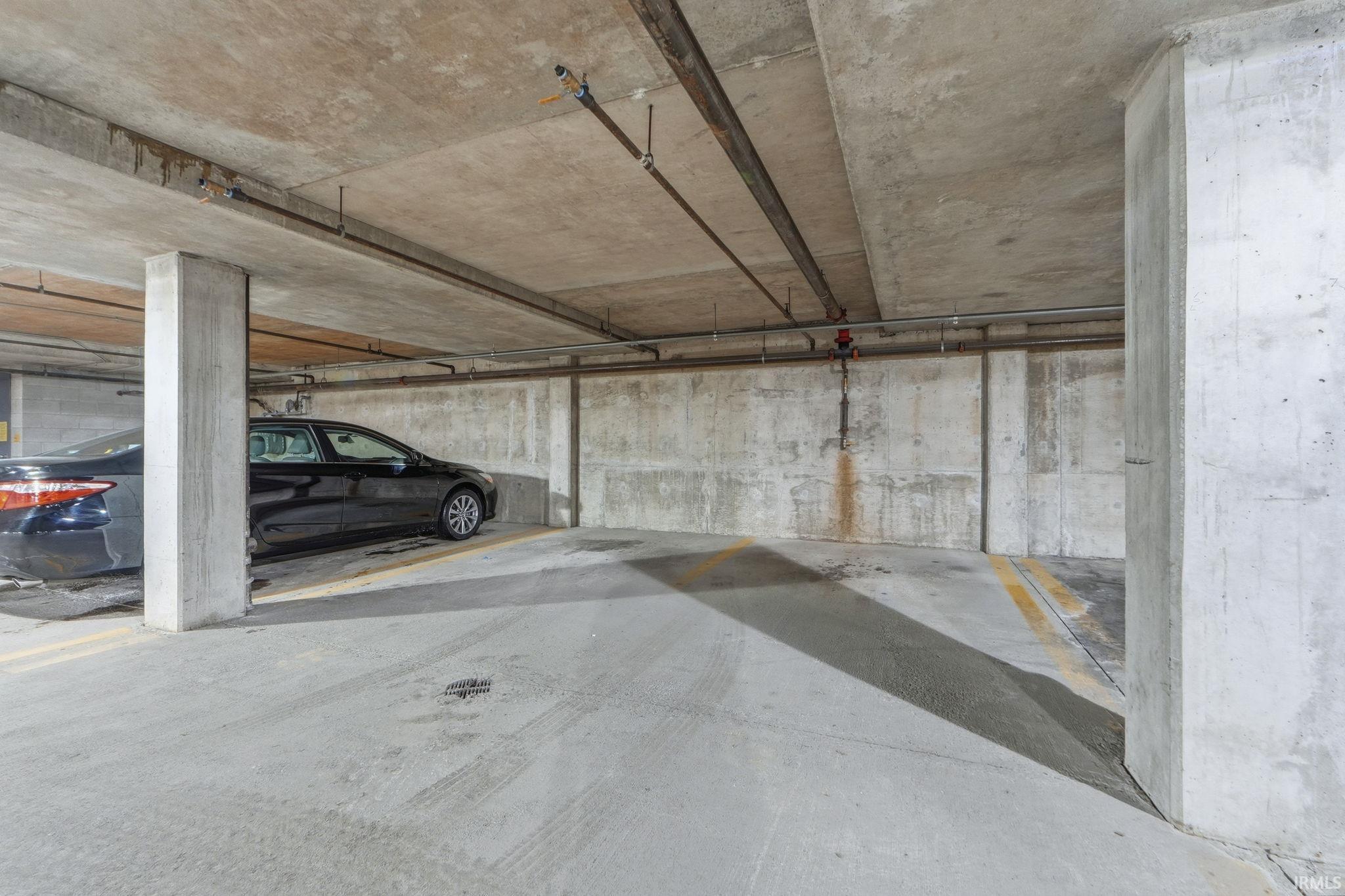 113 West Wayne Street, Unit 202 Fort Wayne, IN 46802 - Photo 19 of 33