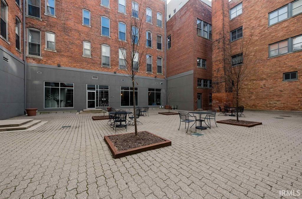 113 West Wayne Street, Unit 202 Fort Wayne, IN 46802 - Photo 31 of 33