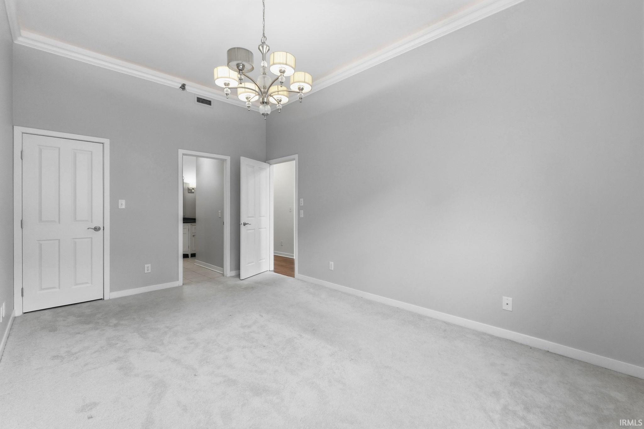 113 West Wayne Street, Unit 202 Fort Wayne, IN 46802 - Photo 4 of 33