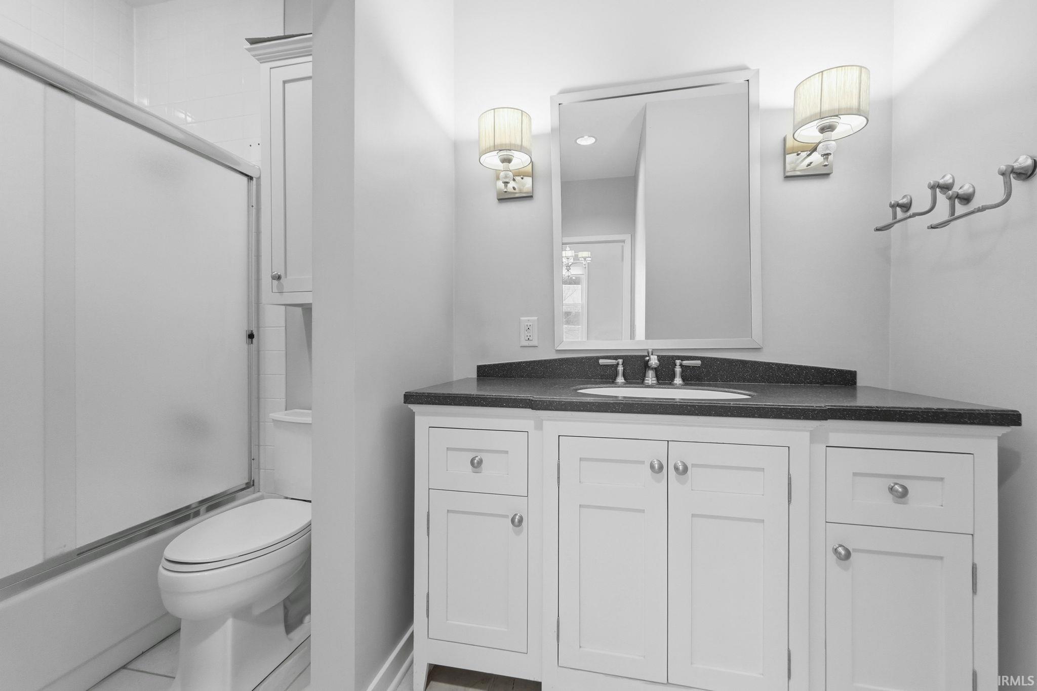 113 West Wayne Street, Unit 202 Fort Wayne, IN 46802 - Photo 7 of 33