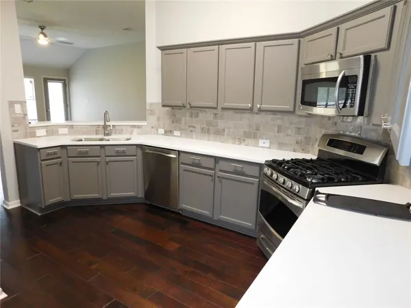 $1,895 | 651 Columbine Avenue, Cedar Park, TX 78613