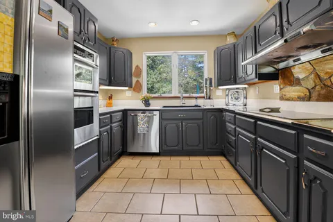 $2,000,000 | 3439 Malbrook Drive, Falls Church, VA 22044