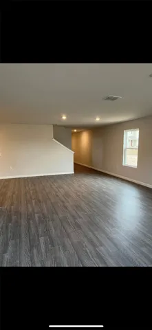 $293,990 | 1050 Greenspointe Avenue, La Grange, TX 78945