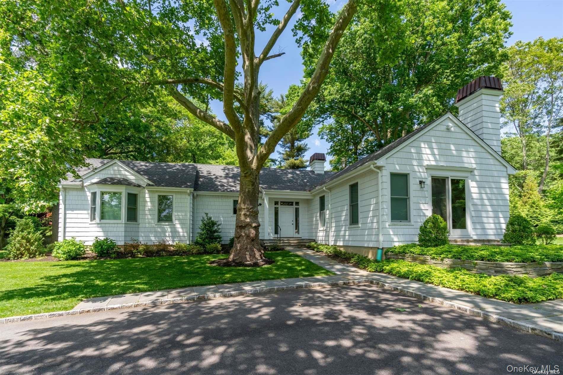 200 Cleft Road Mill Neck, NY 11765 - Photo 32 of 36 Four Bedroom Cottage Rebuilt in 2023