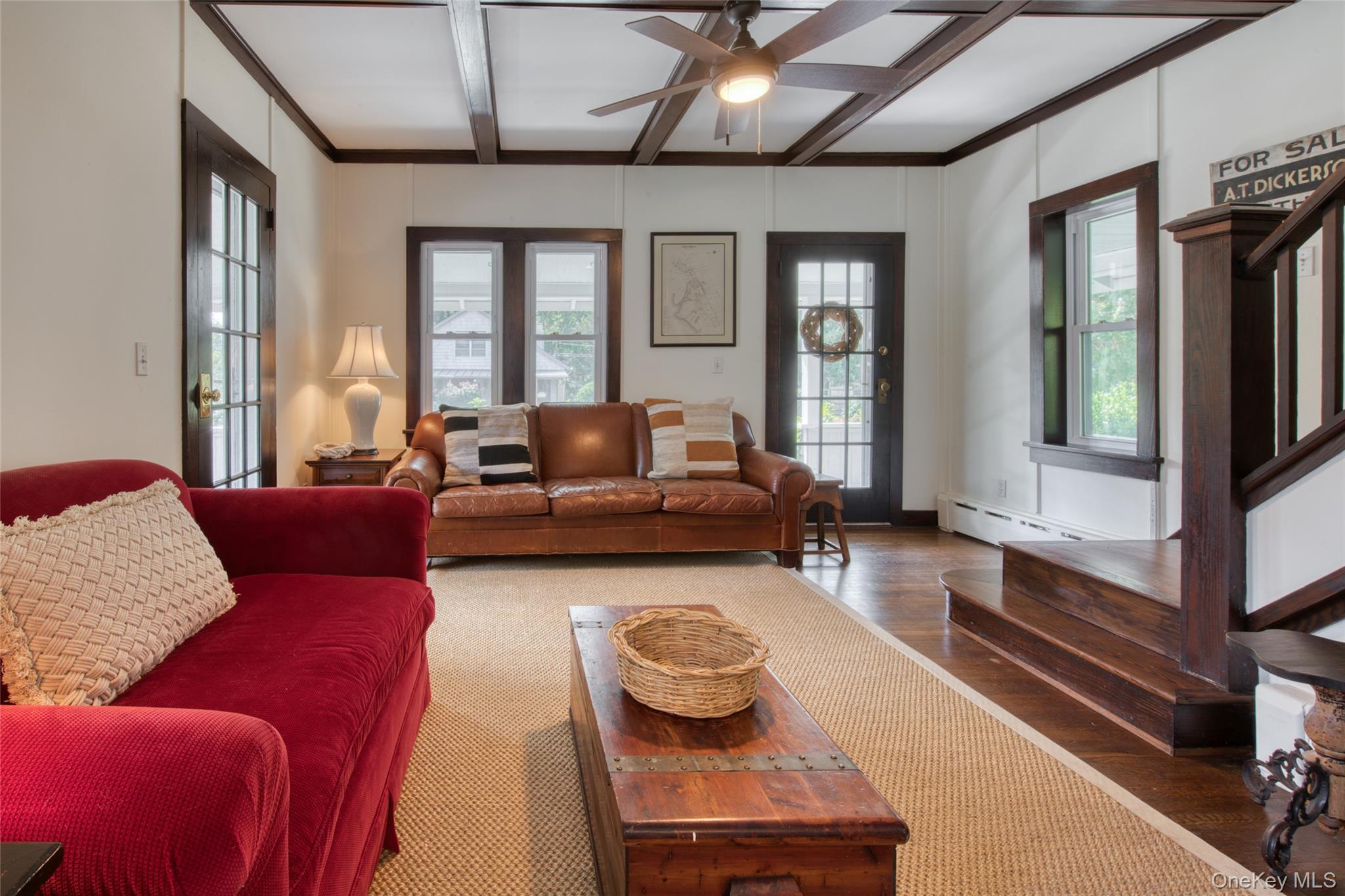 385 Cottage Place Southold, NY 11971 - Photo 4 of 14 a living room with furniture and a window
