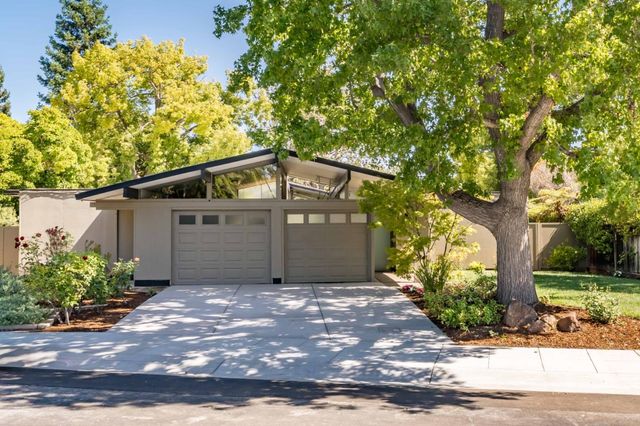 a front view of house with yard