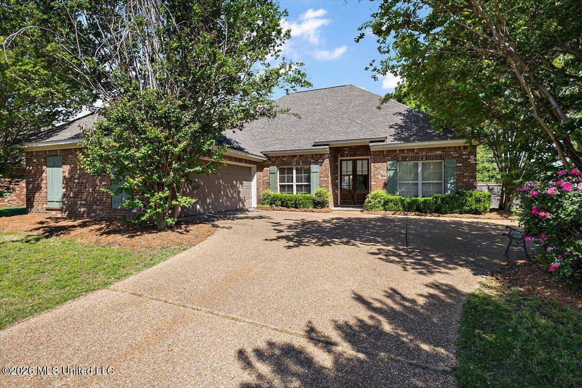 202 Calhoun Drive Madison, MS 39110 - Photo 2 of 31 01-HTP_9090