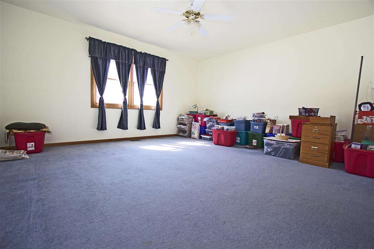4060 North Sullivan Road Leesburg, IN 46538 - Photo 7 of 13 Gallery Image 7