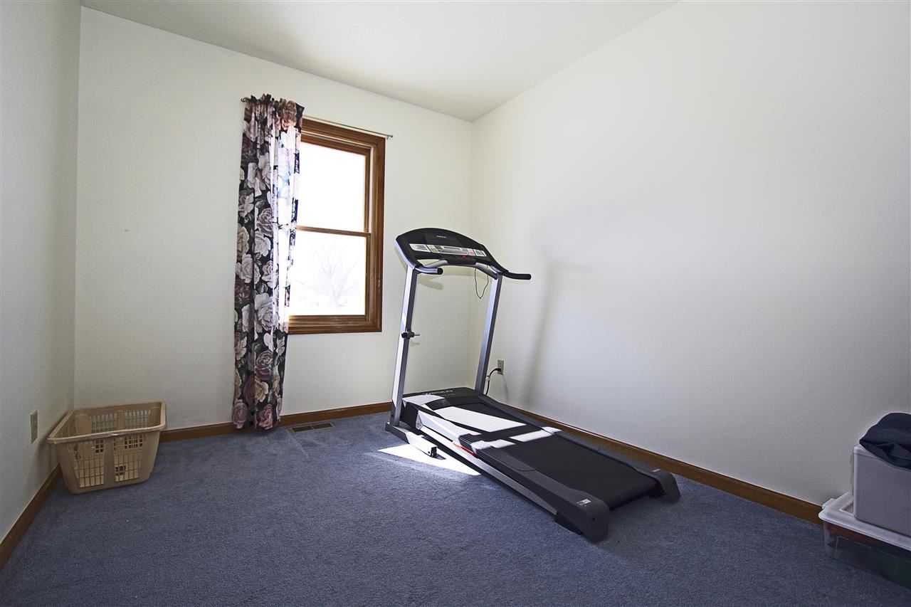4060 North Sullivan Road Leesburg, IN 46538 - Photo 8 of 13 Gallery Image 8
