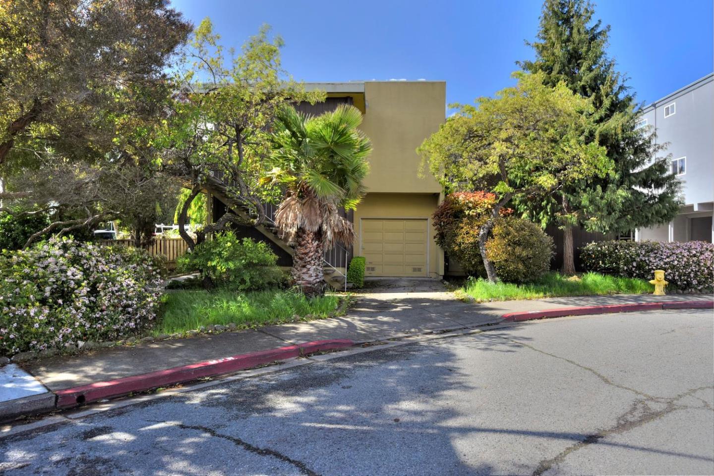 479 Lincoln Circle Millbrae, CA 94030 - Photo 3 of 11