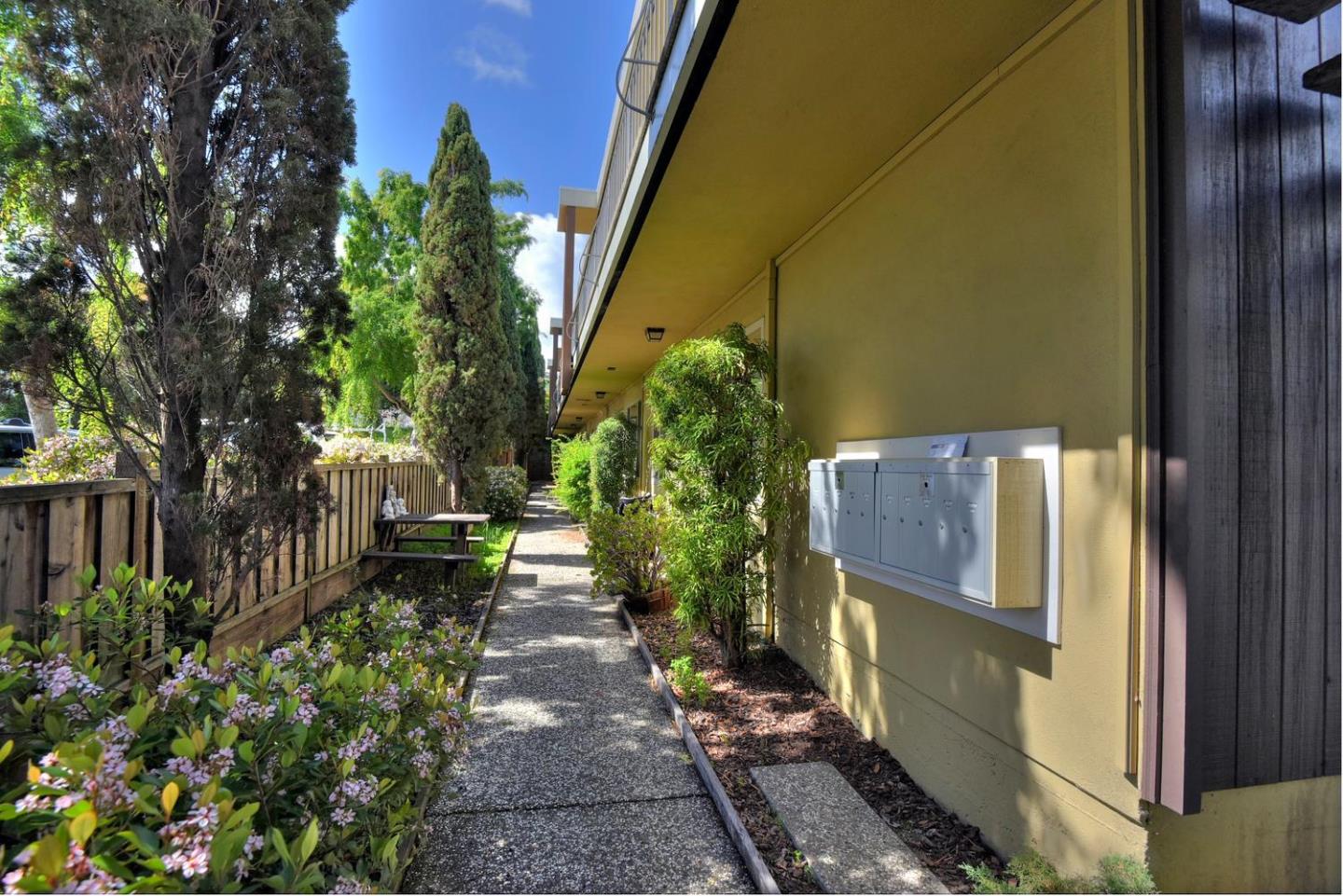 479 Lincoln Circle Millbrae, CA 94030 - Photo 4 of 11