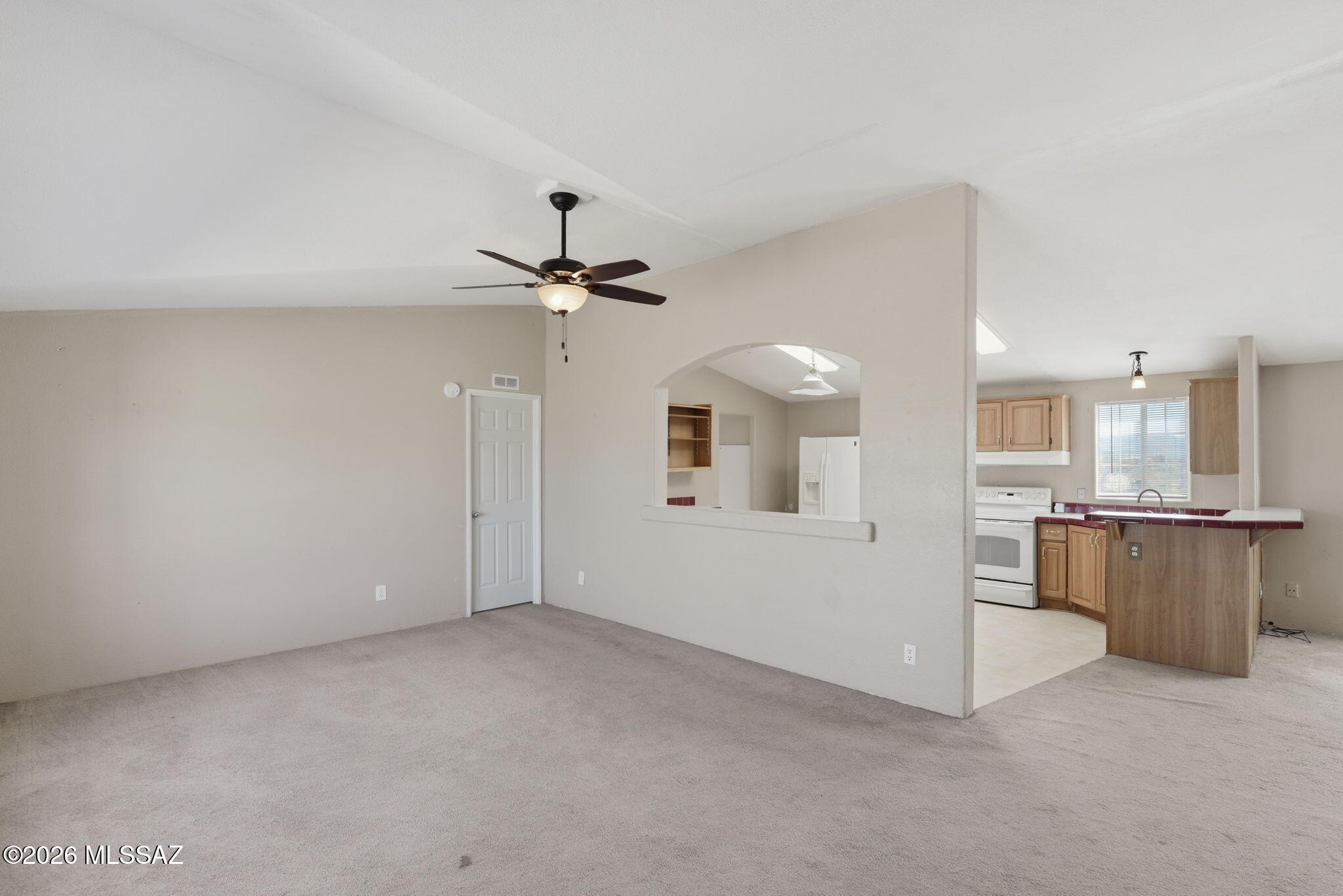 864 North Taylor Road Willcox, AZ 85643 - Photo 28 of 29 Living room off kitchen