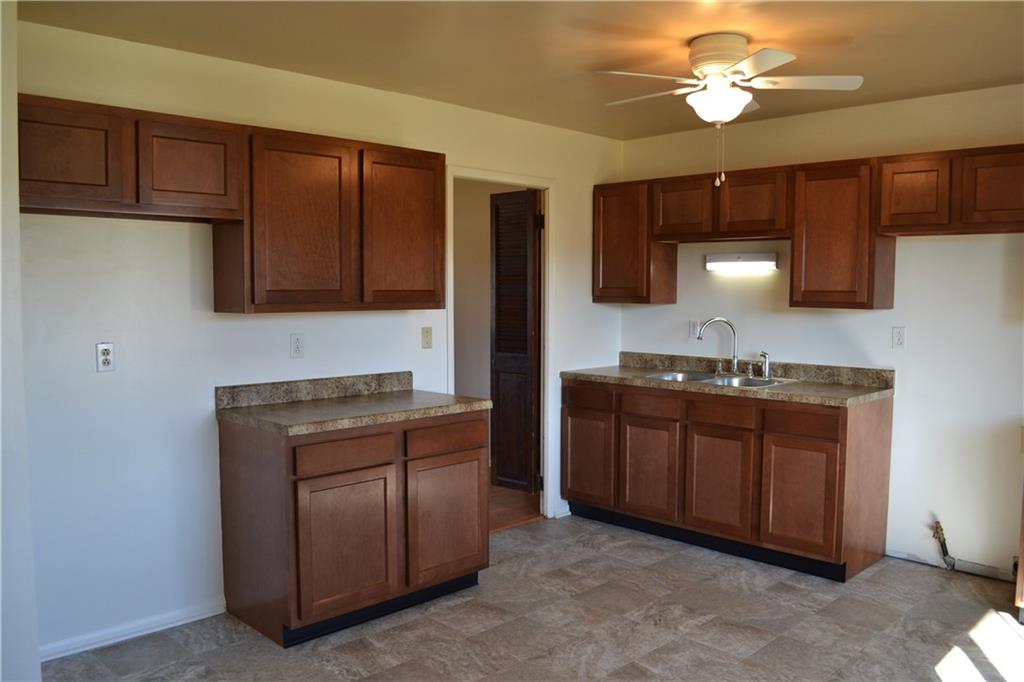1816 Raintree Drive Anderson, IN 46011 - Photo 2 of 10 Gallery Image 2