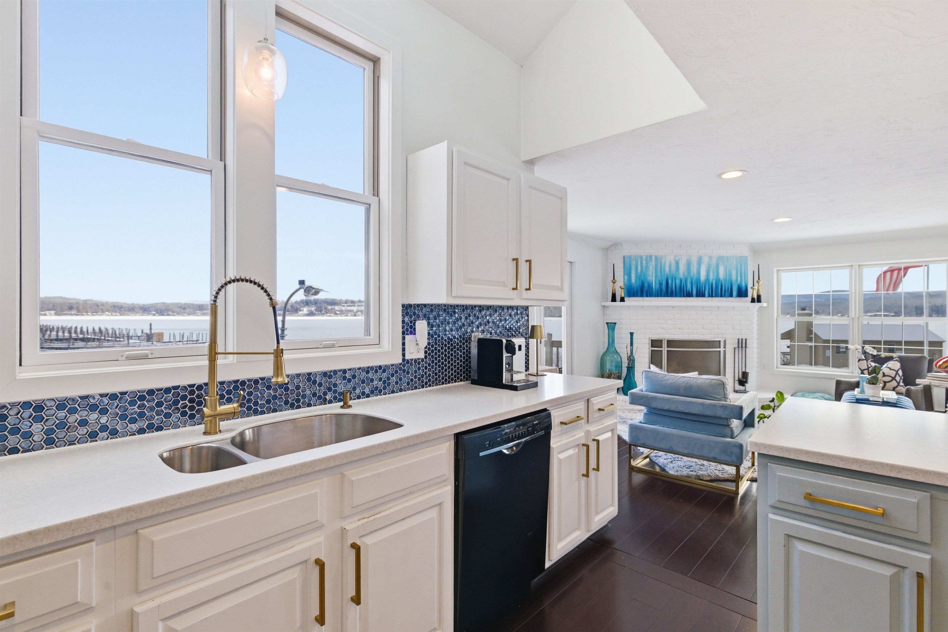 38 Crane Circle Laconia, NH 03246 - Photo 10 of 58