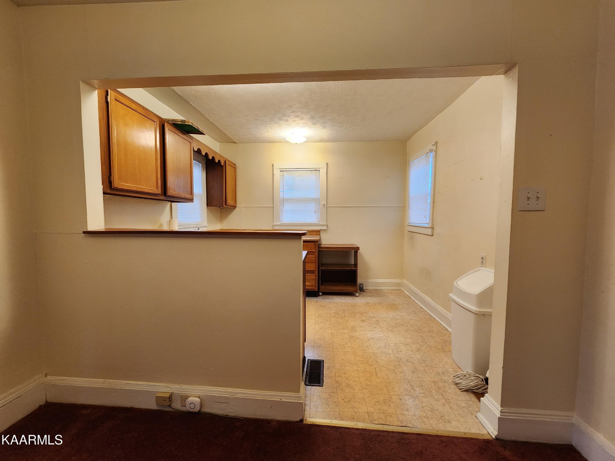 4304 Pleasant Ridge Road Knoxville, TN 37912 - Photo 9 of 15 Gallery Image 9
