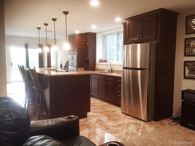 523 Springview Drive Rochester, MI 48307 - Photo 26 of 31 SpringviewLLKIT2, 523.jpg