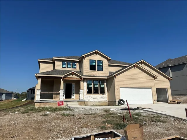 $694,950 | 6114 Lewis Drive, Shawnee, KS 66226