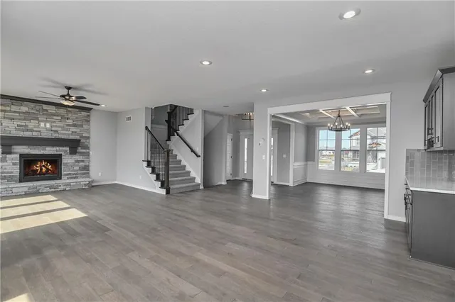 $694,950 | 6114 Lewis Drive, Shawnee, KS 66226