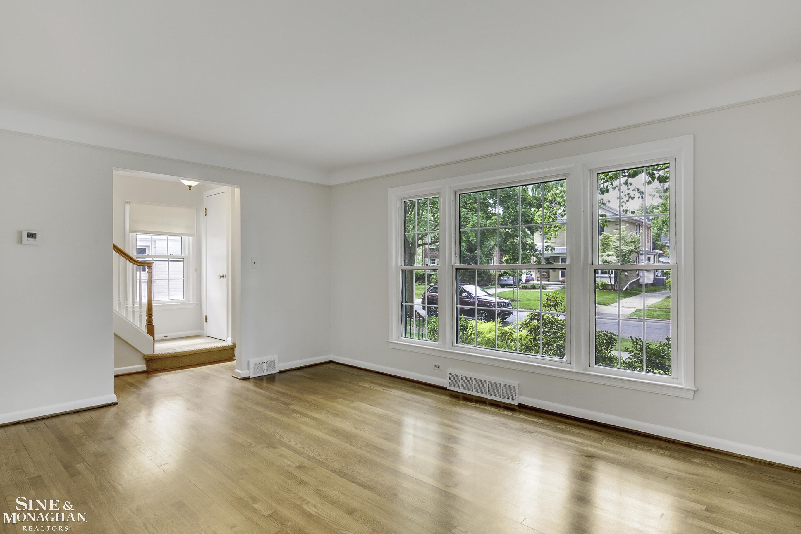 308 Merriweather Road Grosse Pointe Farms, MI 48236 - Photo 6 of 36