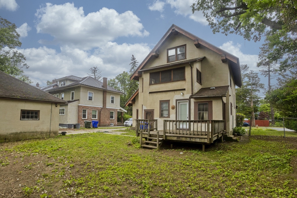 31 Trinity Terrace Springfield, MA 01108 - Photo 5 of 39