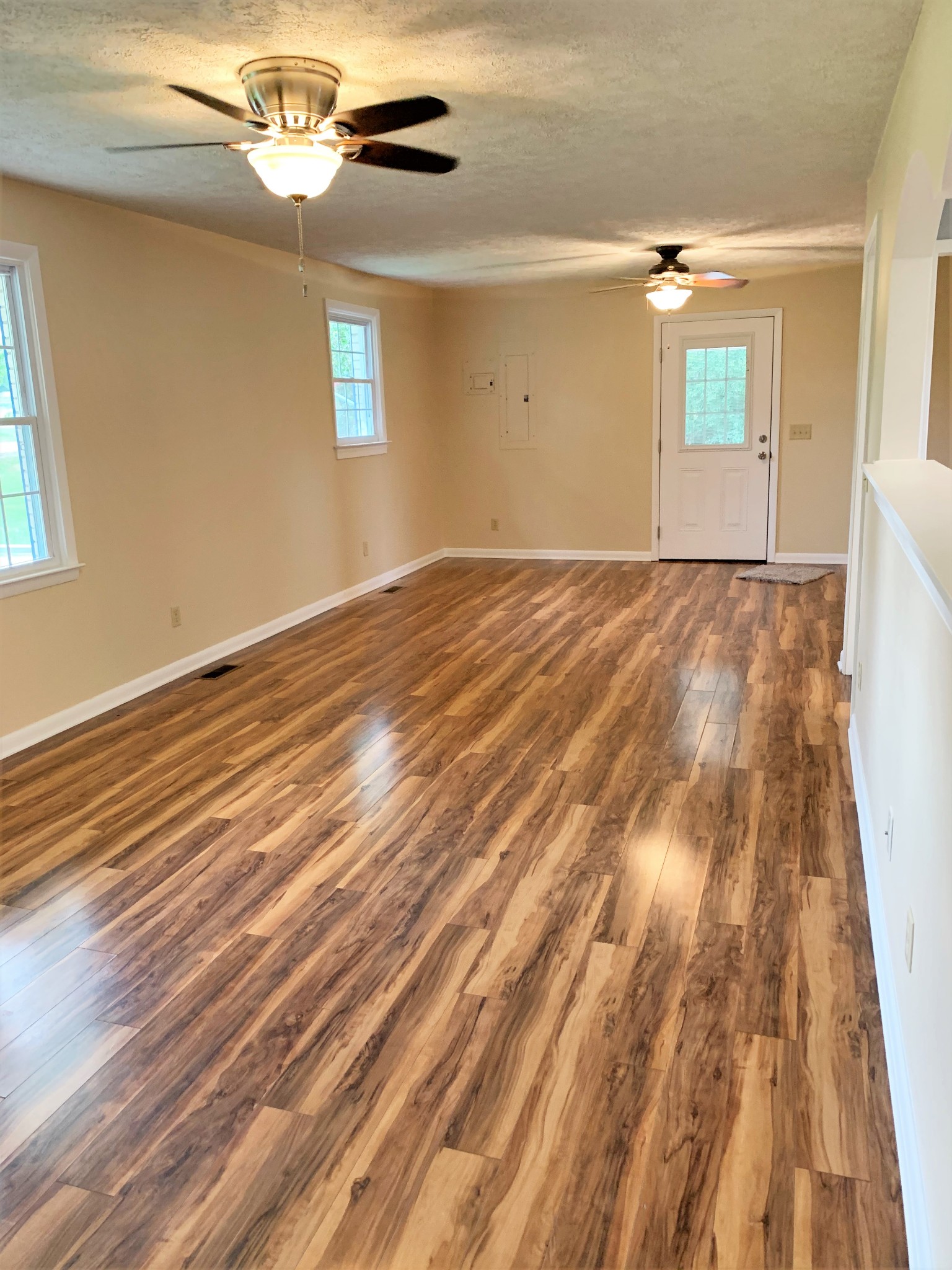 504 Old Columbia Road Unionville, TN 37180 - Photo 9 of 32 Gallery Image 9