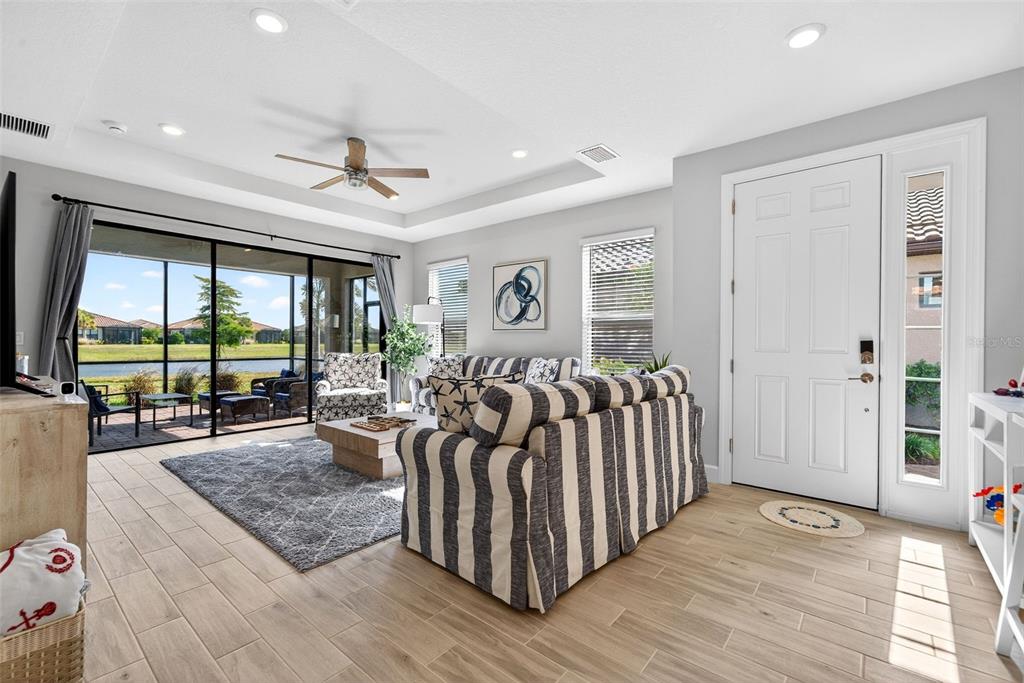 3021 Veneto Court Lakewood Ranch, FL 34211 - Photo 8 of 92