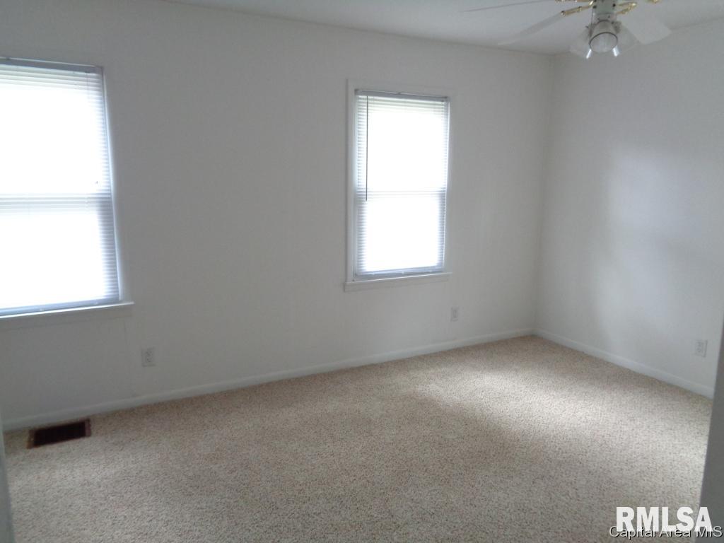 404 North Milton Avenue Springfield, IL 62702 - Photo 3 of 14 Gallery Image 3