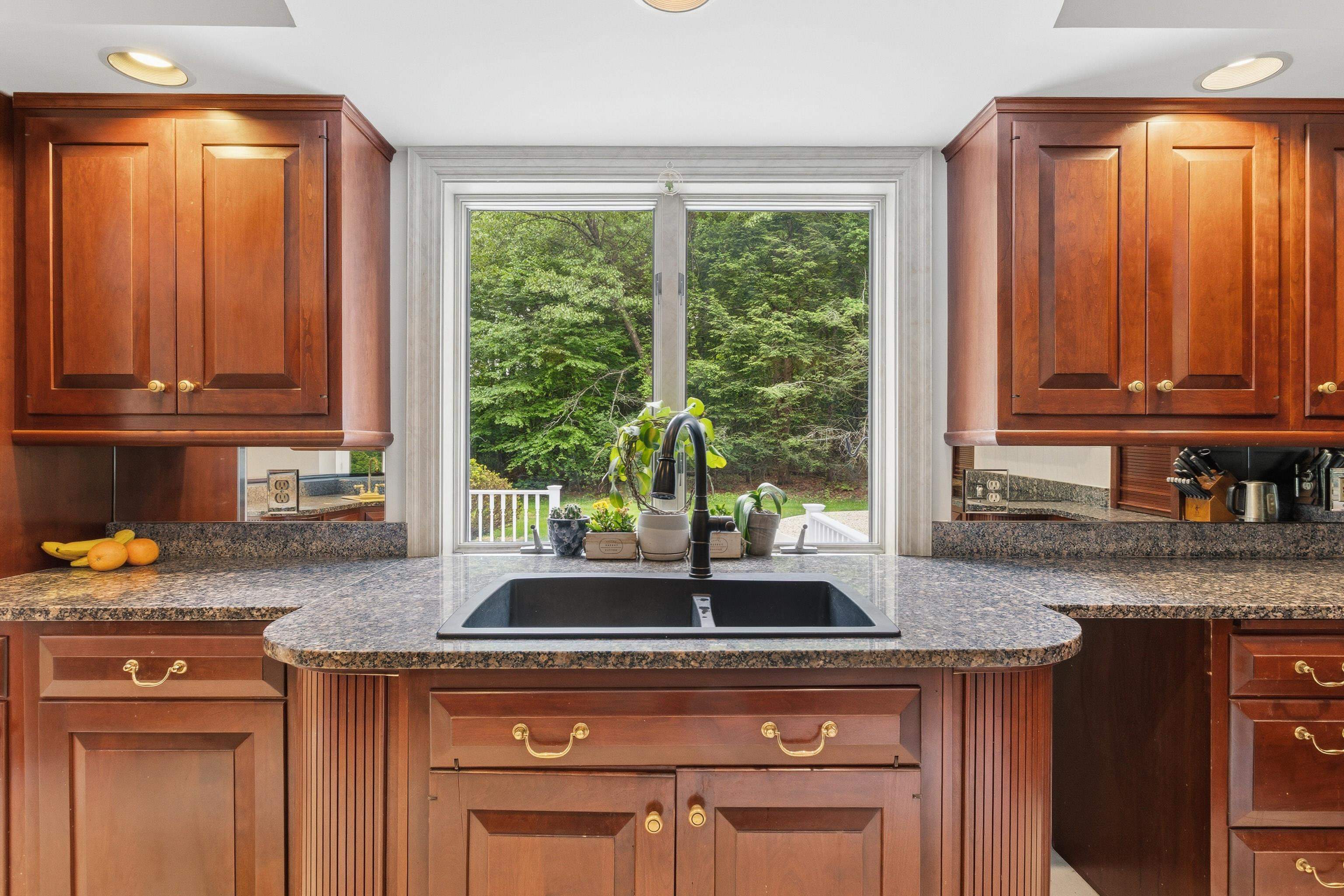 3 Oak Lane Stratham, NH 03885 - Photo 25 of 58