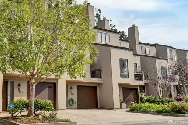 a car parked in front of a building