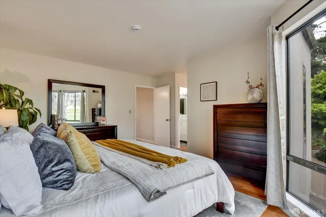 a view of a tennis court