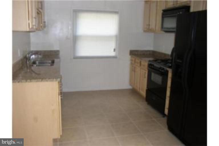 3915 Findley Road Woodbridge, VA 22193 - Photo 14 of 22 Kitchen #2